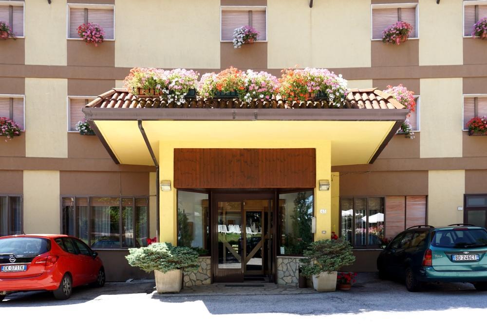 Family Hotel Como Rivisondoli Exterior foto